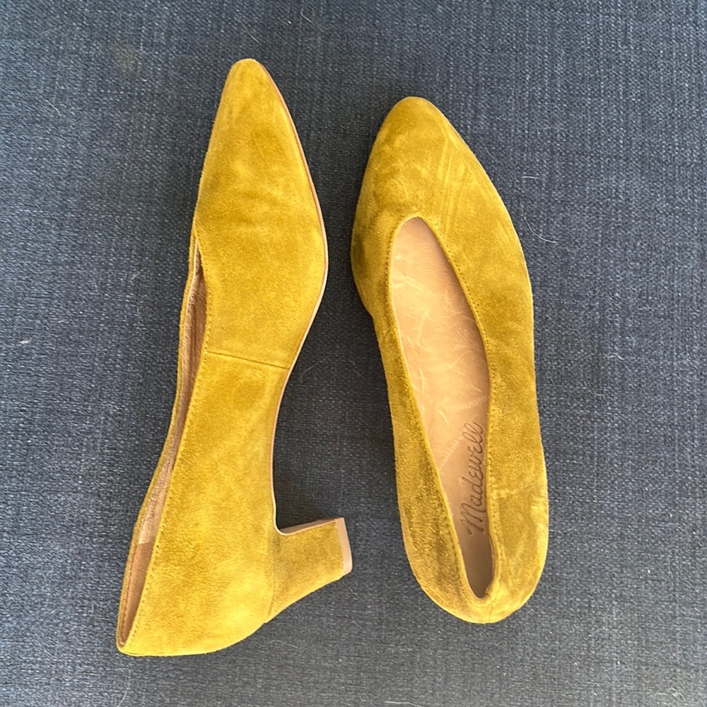 Madewell Etta Suede Pumps | Color: Green/Yellow size 8